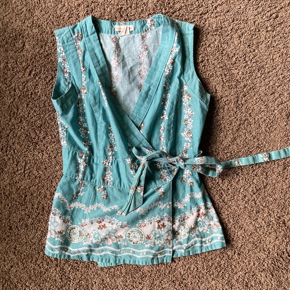 Cute Wrap Top/Tank - Picture 1 of 3